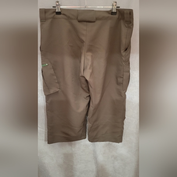 Women's Nike capris pants - Picture 2 of 3